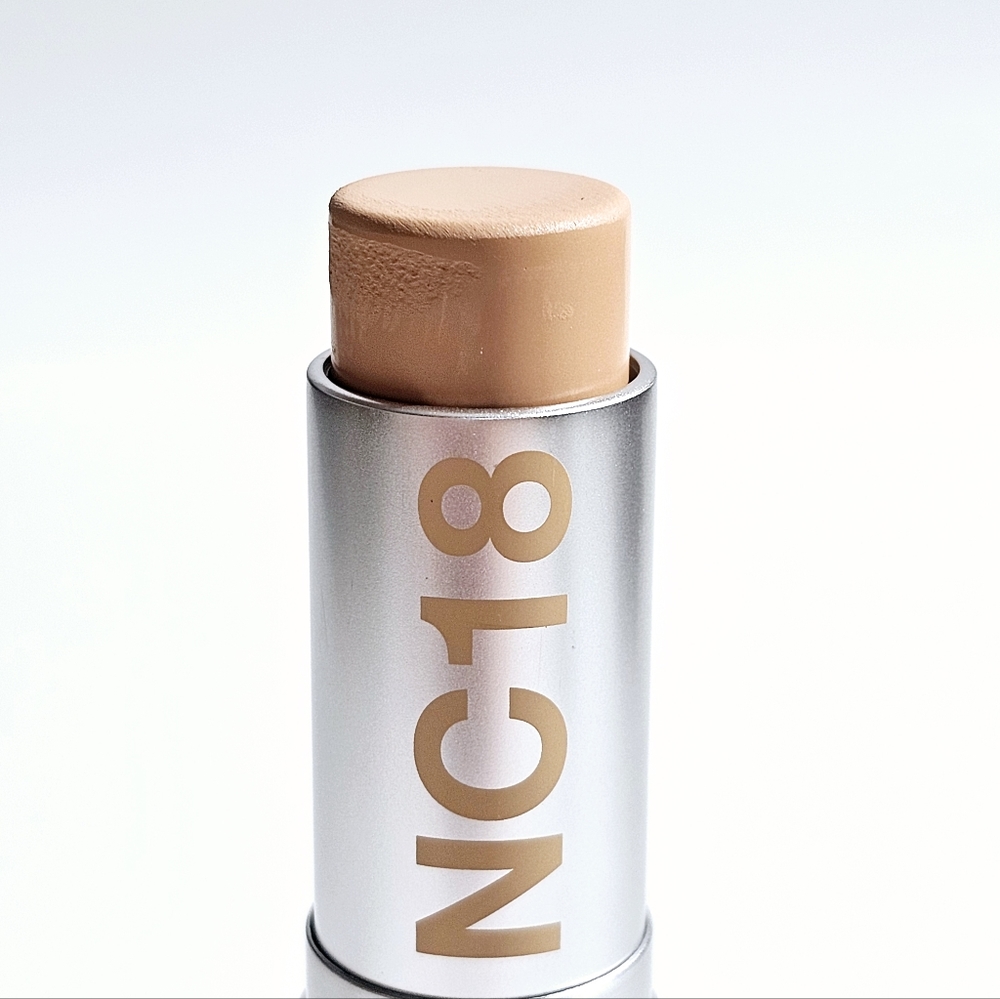 Mac Studio Fix Soft Matte Foundation Stick New - Picture 10 of 16